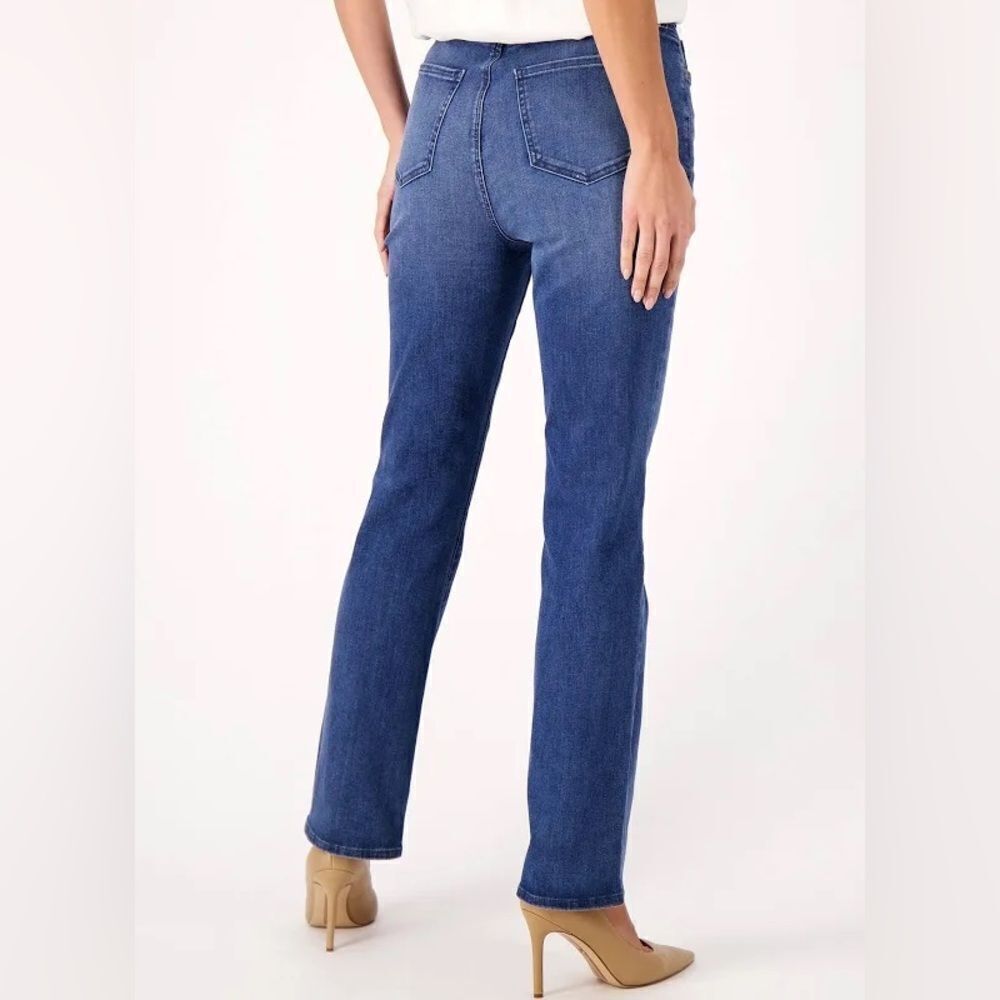 NYDJ Curve Shaper Marilyn Straight Jeans NEW in packaging Size 12 Color Heavenly - Picture 3 of 5